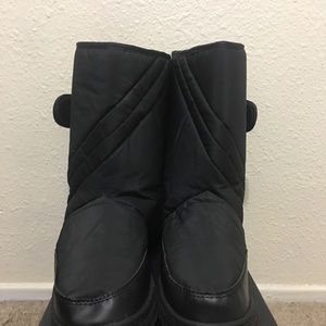 Snow Boots